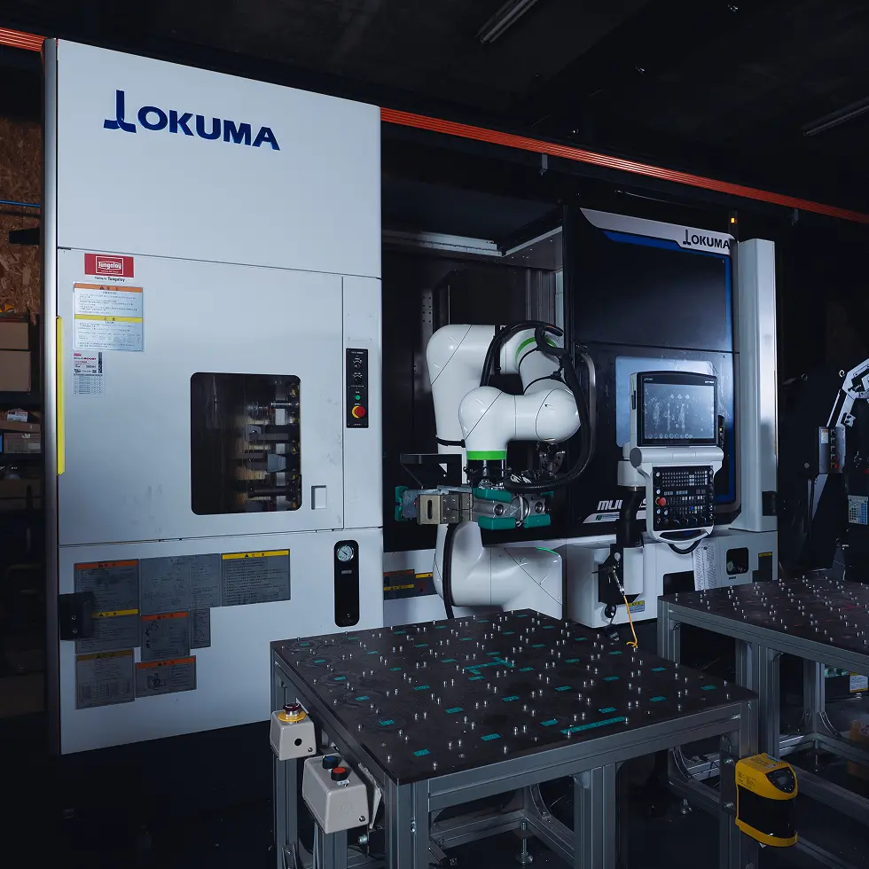 複合加工機 MULTUS U3000 自動搬入搬出装置