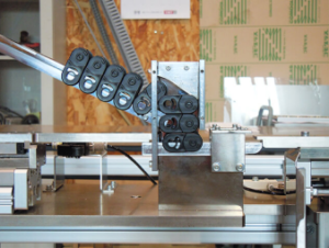 プラチェーン組立治具