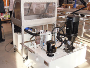 エンドミル給油穴洗浄機